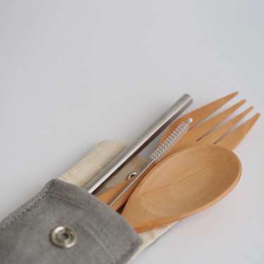 What Makes Cutlery Pouches Manufacturers Essential in Hospitality Today